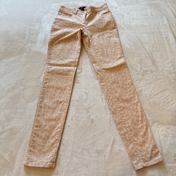 H&M Women's Size 6 Cheetah Leopard Print Skinny Jeans Pants Pink‎ - Picture 3 of 8